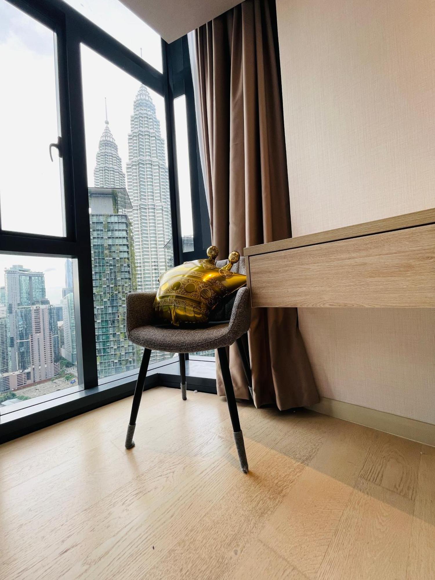 Star Resident Klcc By M&t Apartment *