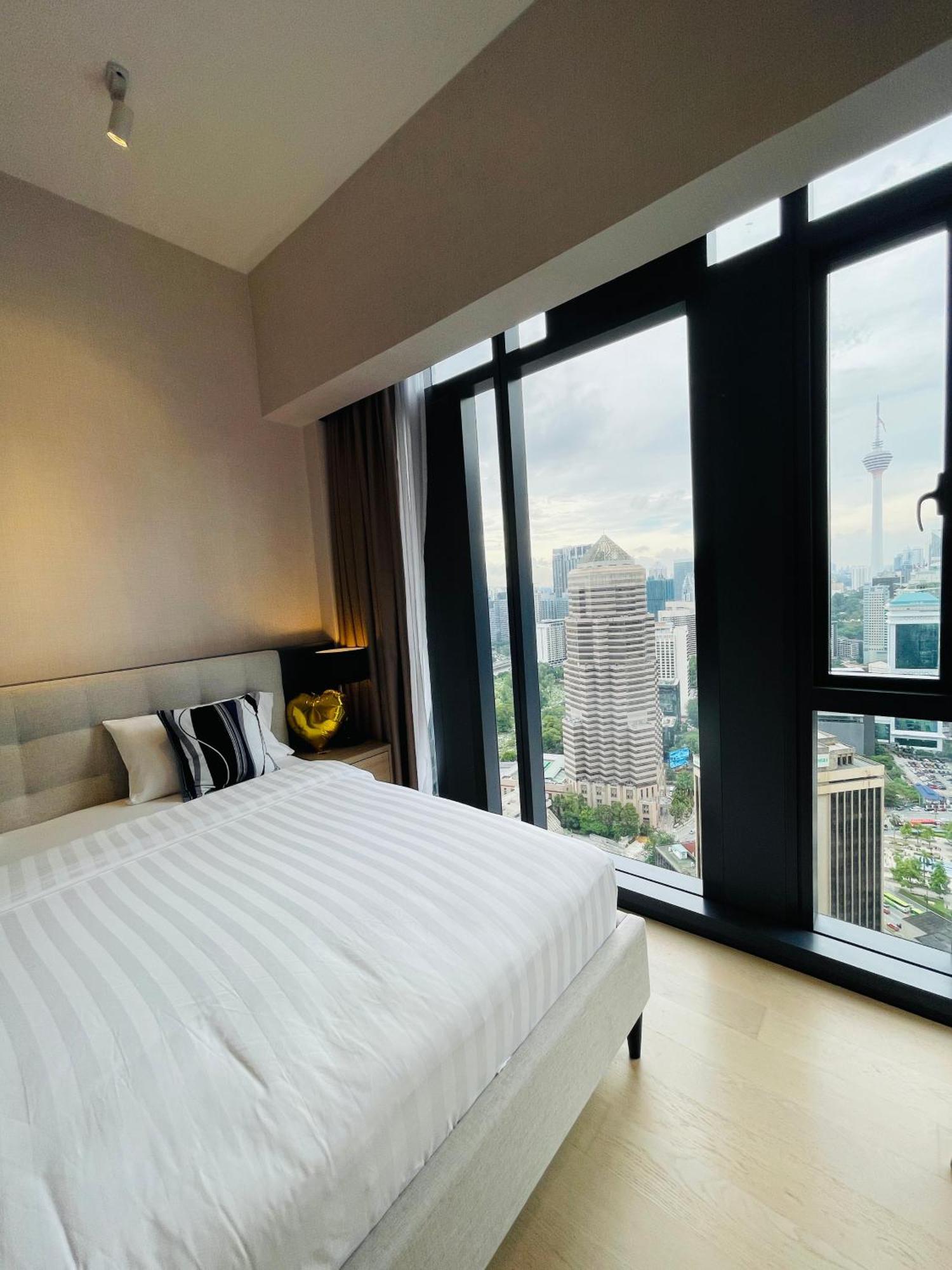 Star Resident Klcc By M&t Apartment *